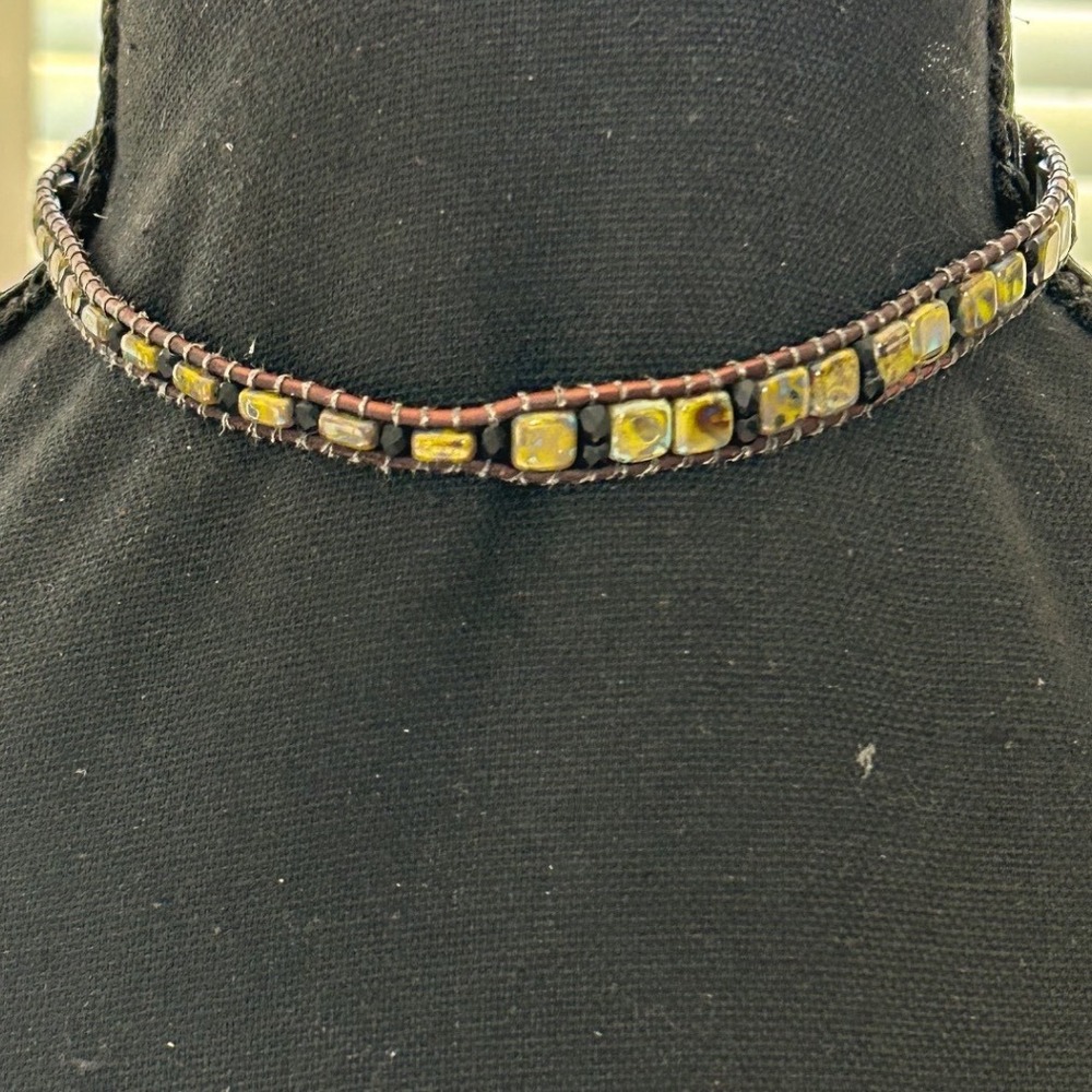 Vintage 925 Sterling Silver Green Glass Beaded Leather Choker Necklace Adj.